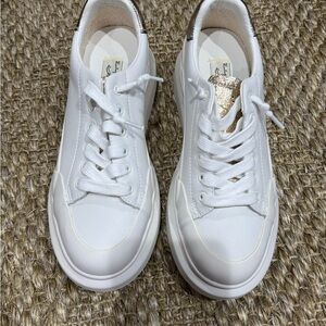 Vintage Havana White and Gold Women's Sneakers